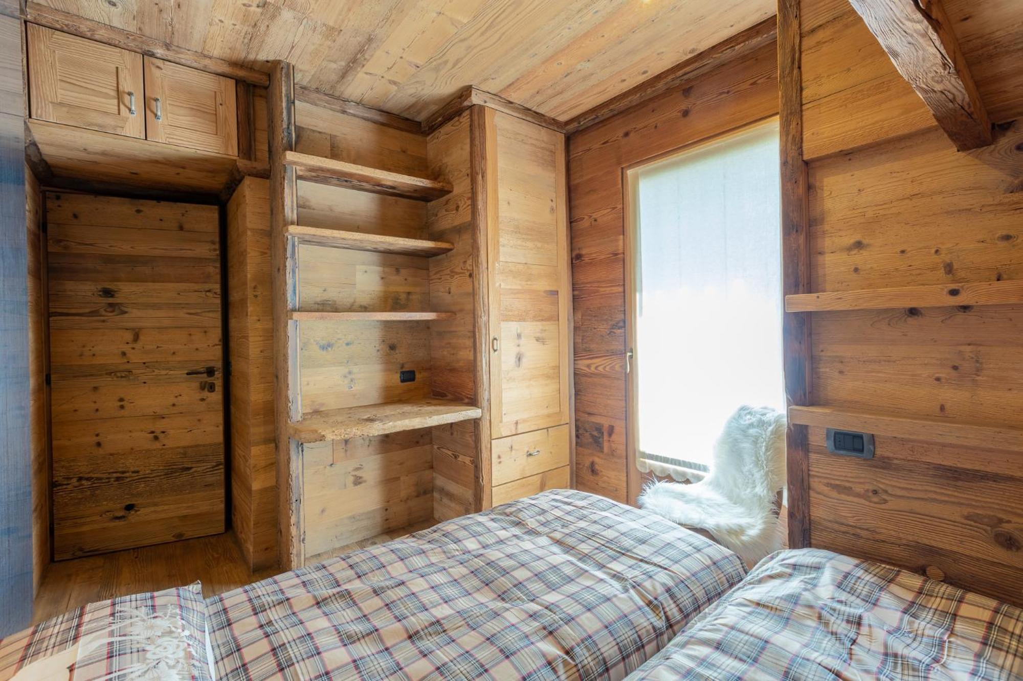 Bluebell Apartments Livigno Bagian luar foto