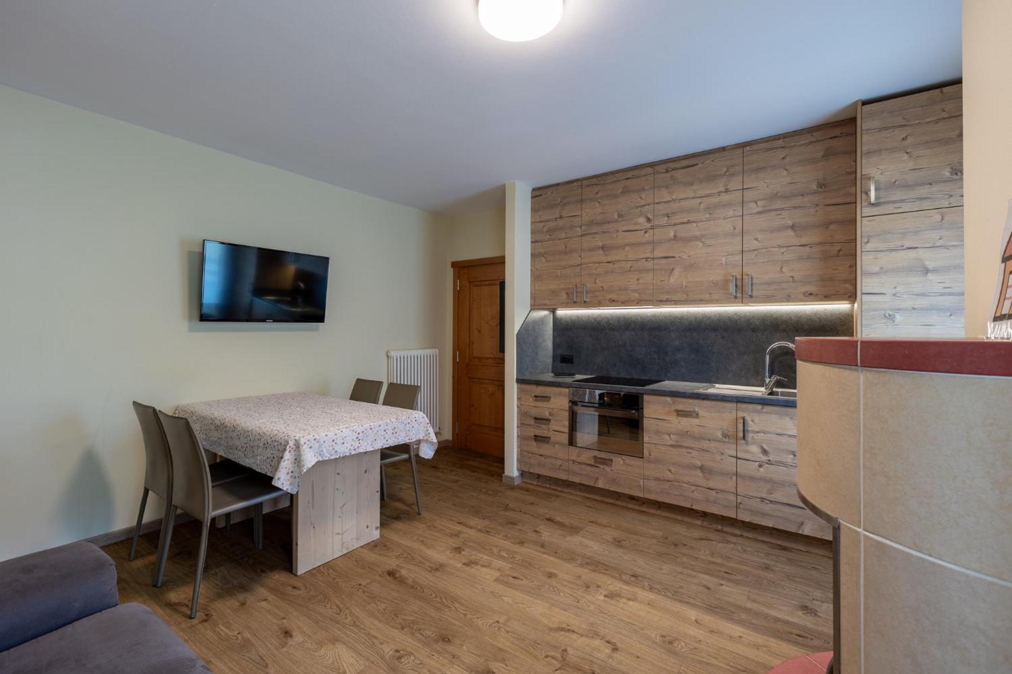 Bluebell Apartments Livigno Bagian luar foto